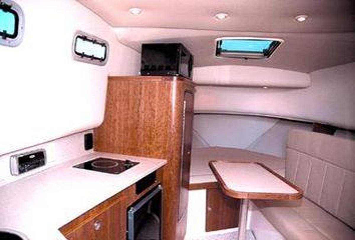 Used 2005 31' Rampage 30 Walkaround | 31ft