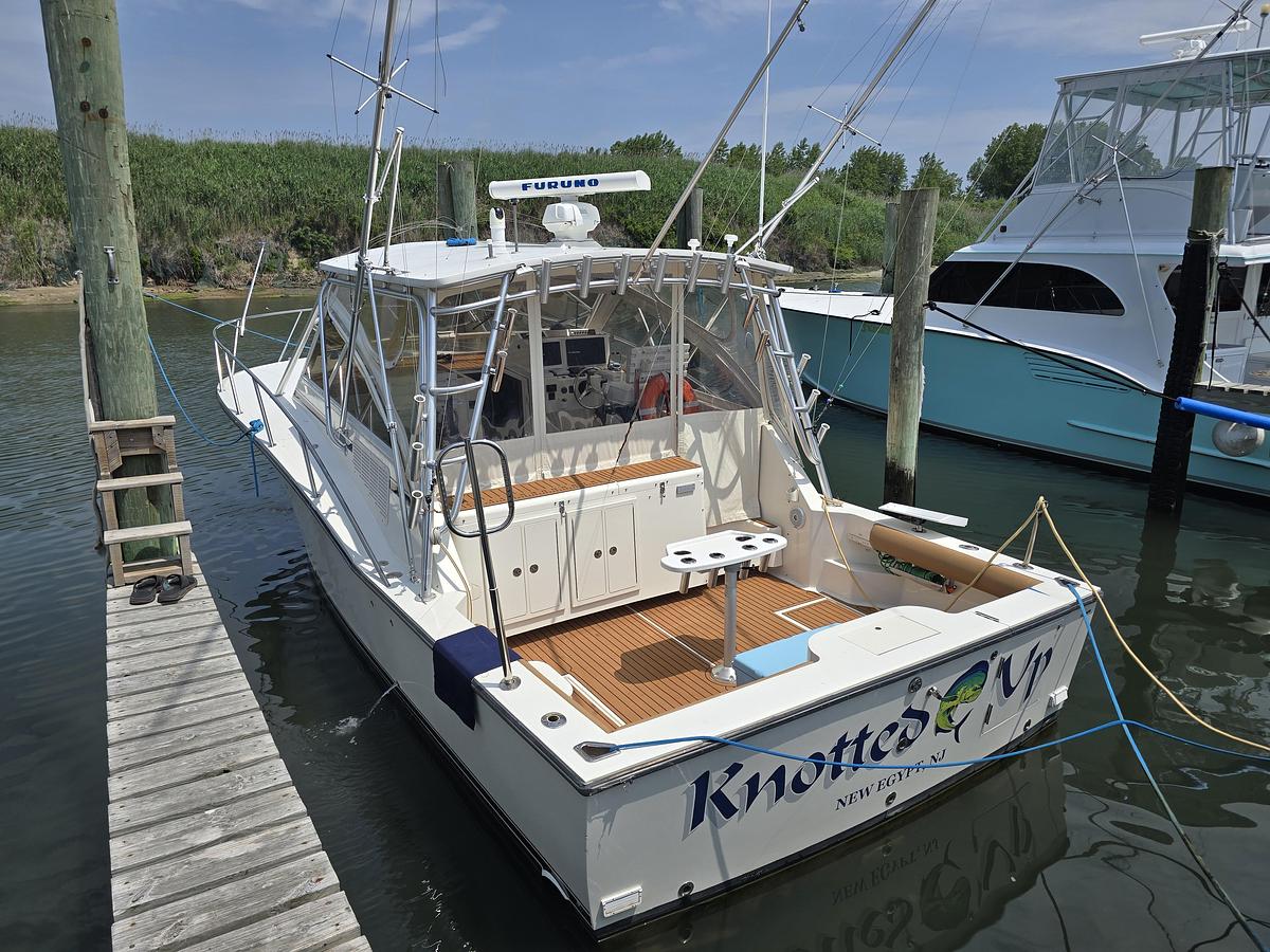 Used 2005 35' Carolina Classic Express | 35ft