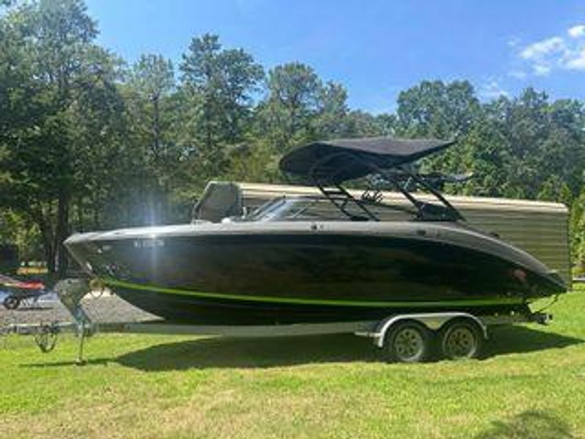 Used 2021 Yamaha Boat 255XD | 25ft