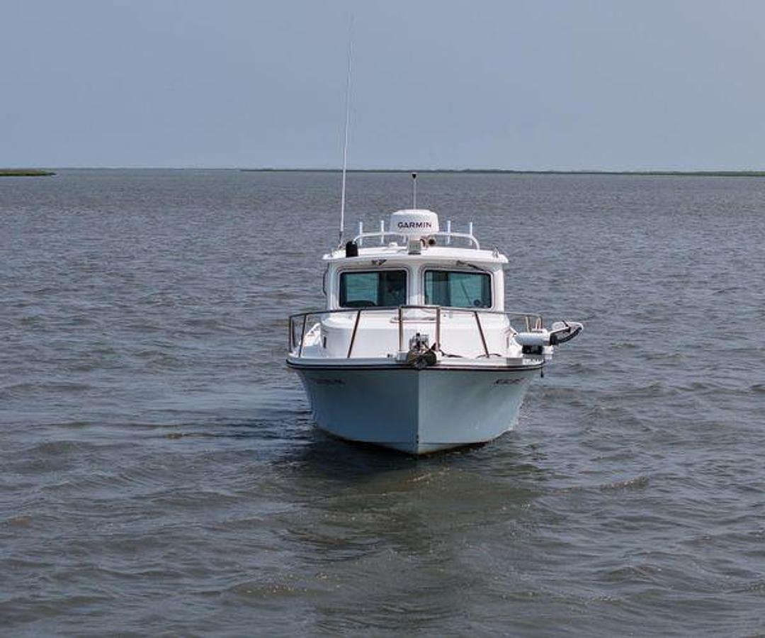 Used 2019 Parker 2320 Sport Cabin | 23ft