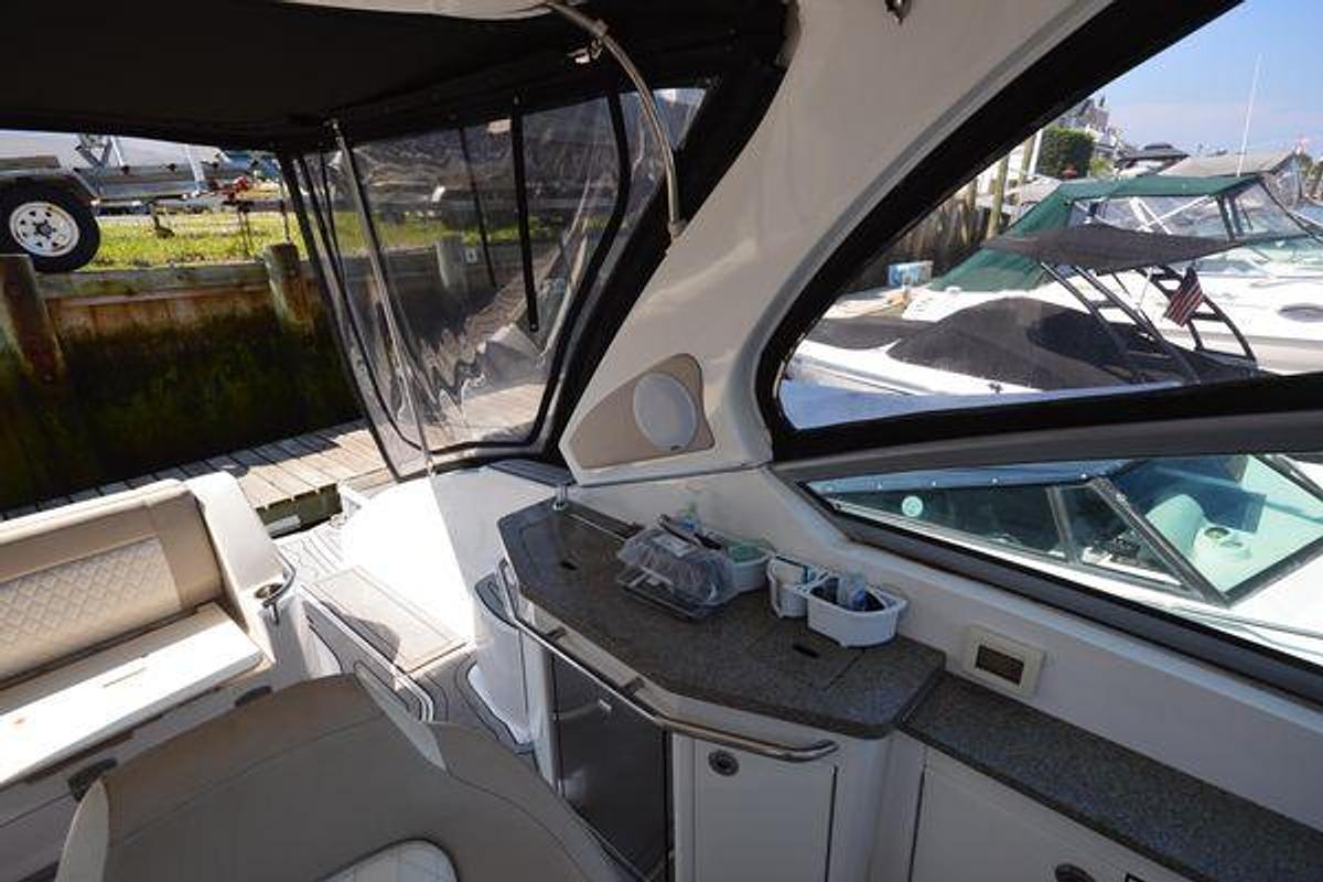 Used 2012 33' Chaparral 330 Signature | 33ft