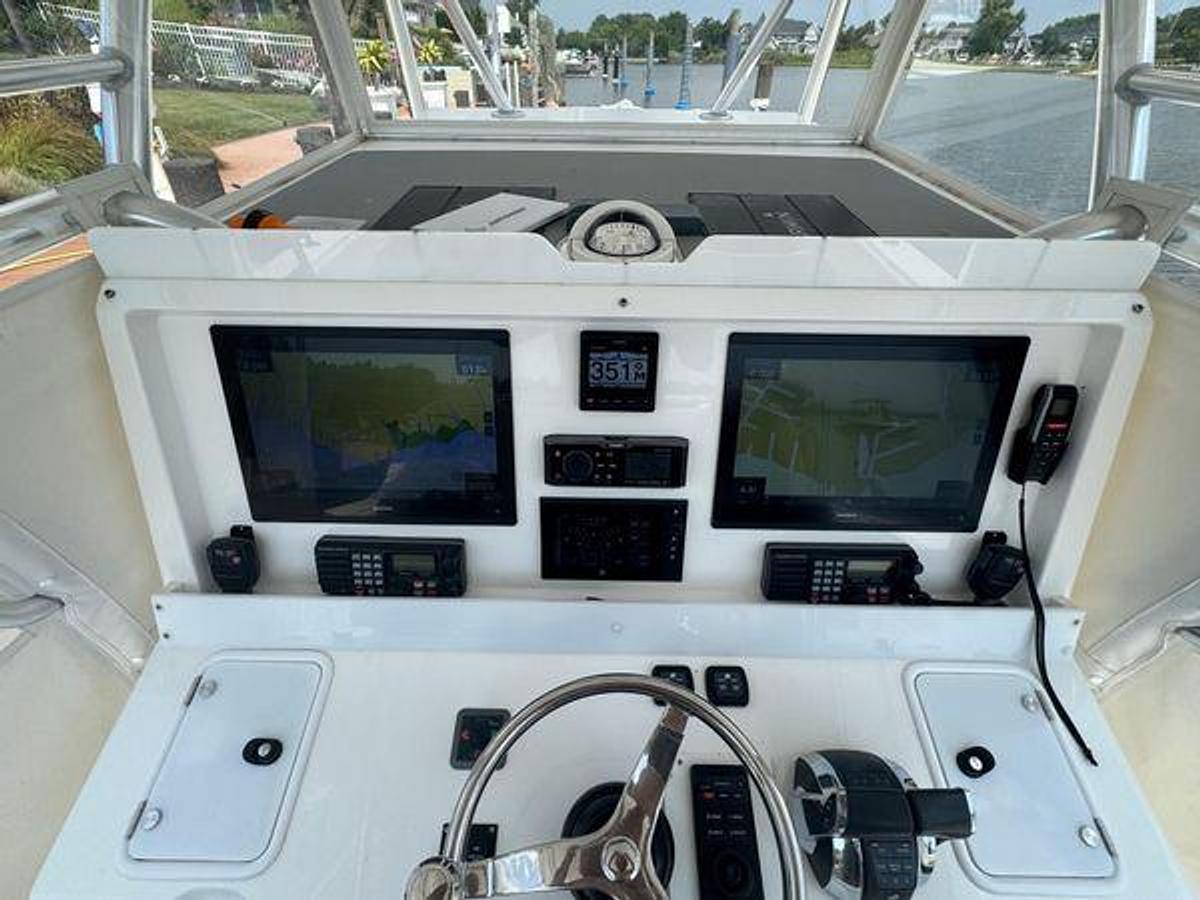 Used 2018 43' Invincible 43 Open Fisherman | 43ft