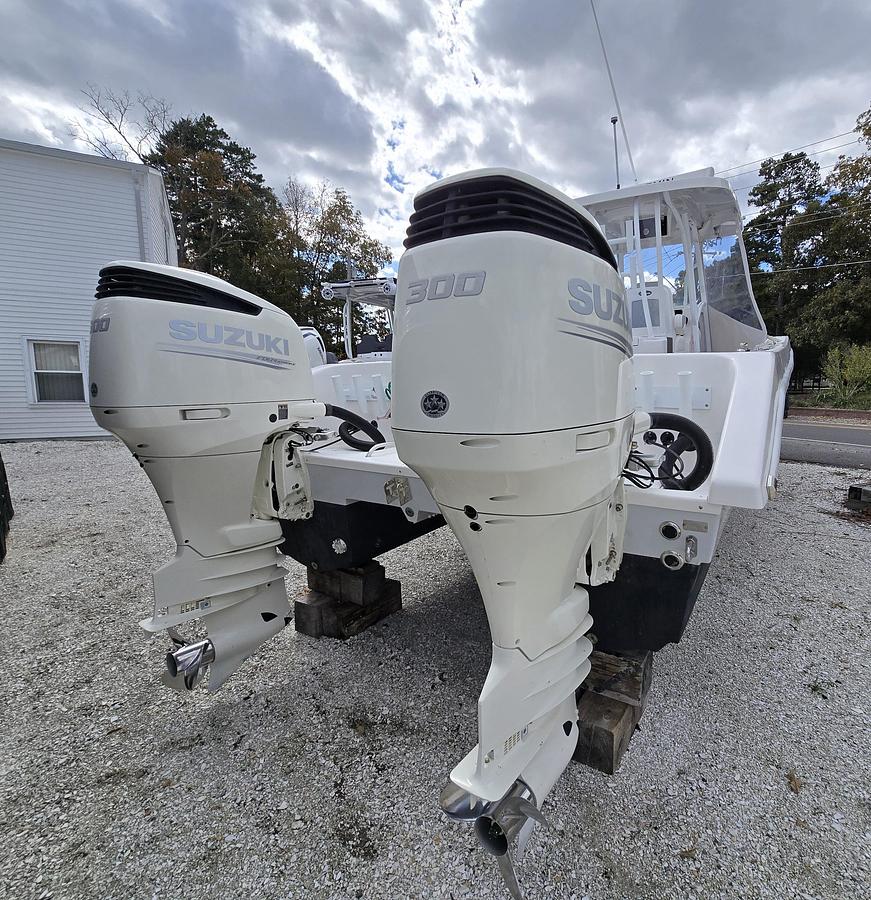 Used 2021 Twin Vee 310 CC | 31ft
