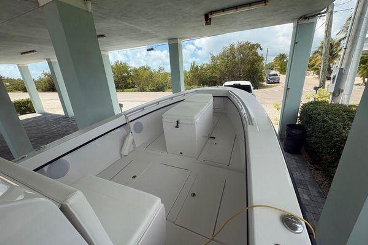 Used 2025 28' Whitewater 28 Center Console | 28ft