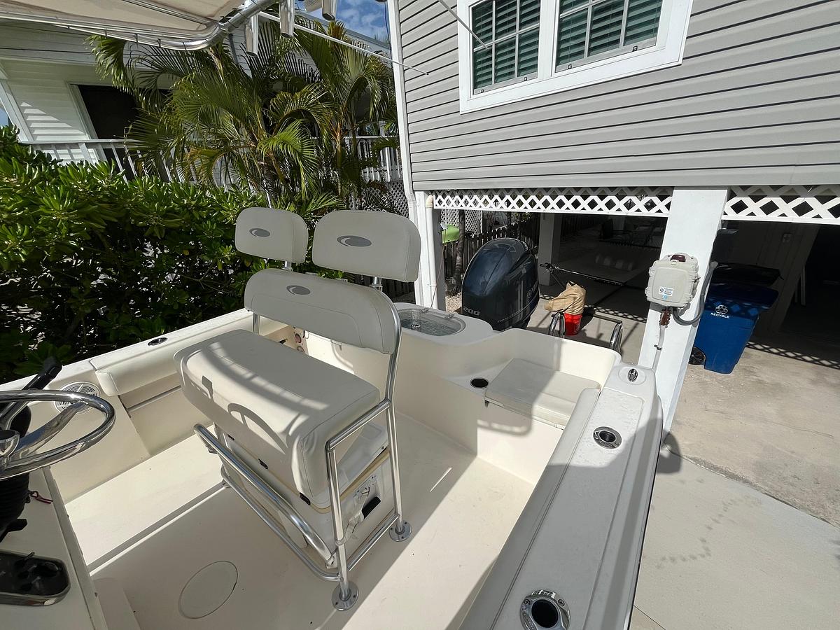 Used 2014 Cobia 217 Center Console | 22ft