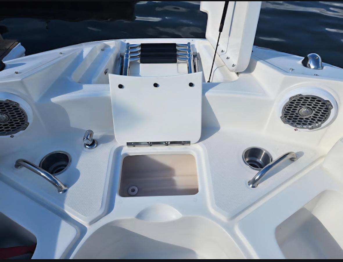 Used 2013 Sea Ray 260 Sundeck | 26ft
