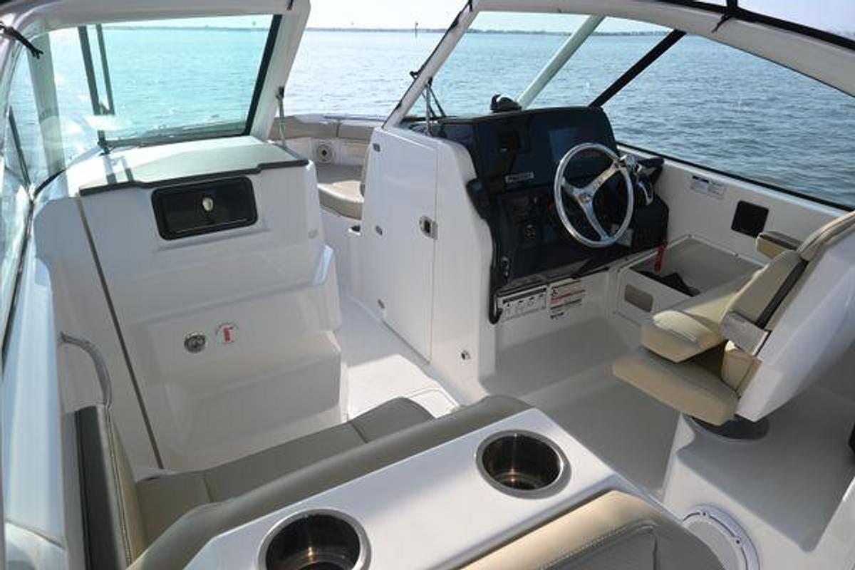 Used 2021 27' Pursuit DC 266 Dual Console | 27ft