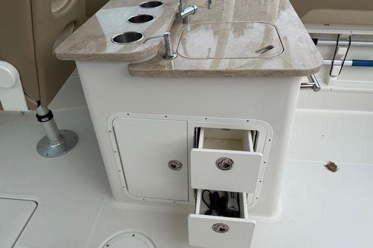 Used 2019 Sailfish 275 DC | 27'