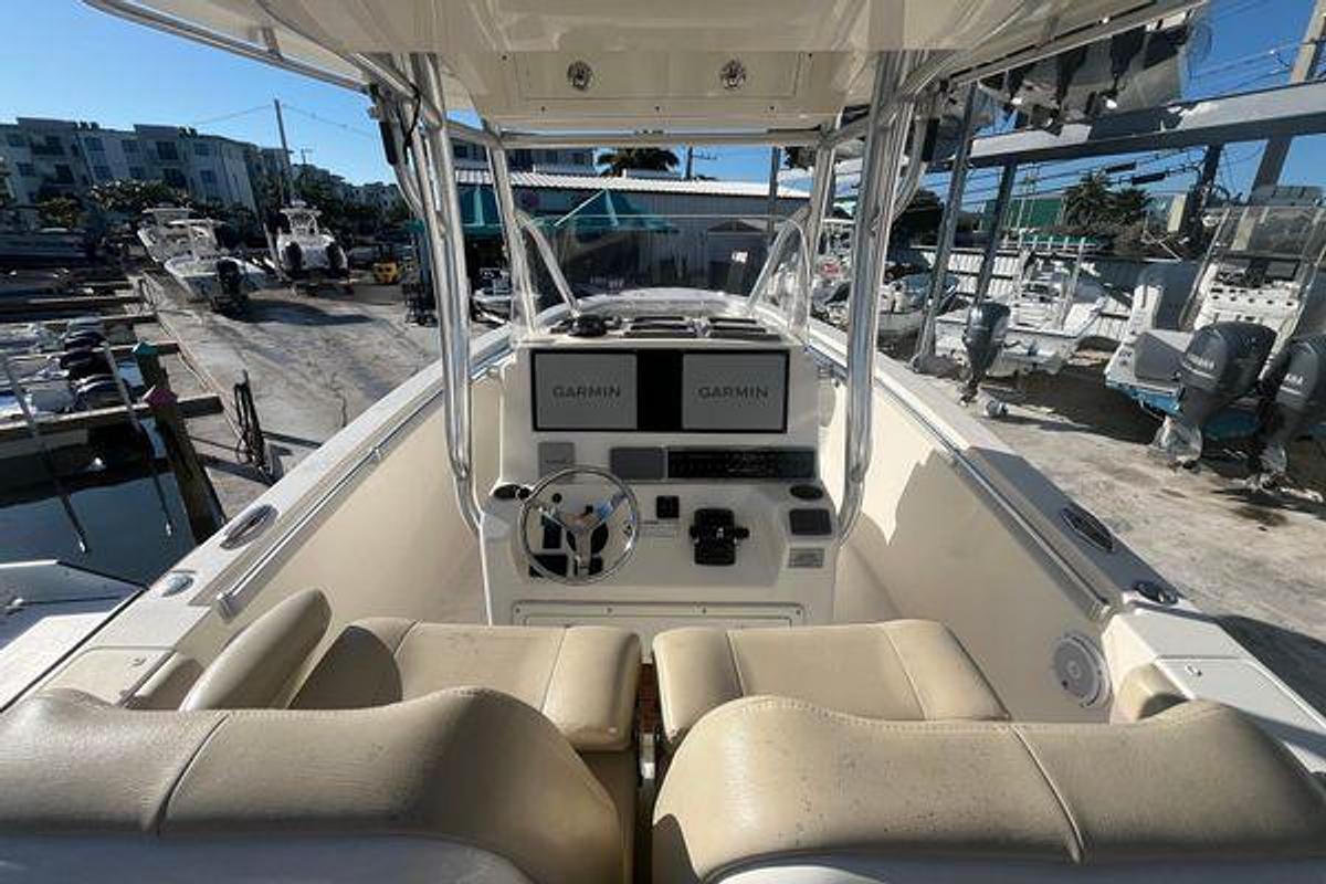 Used 2017 Cobia 277 Center Console | 27ft
