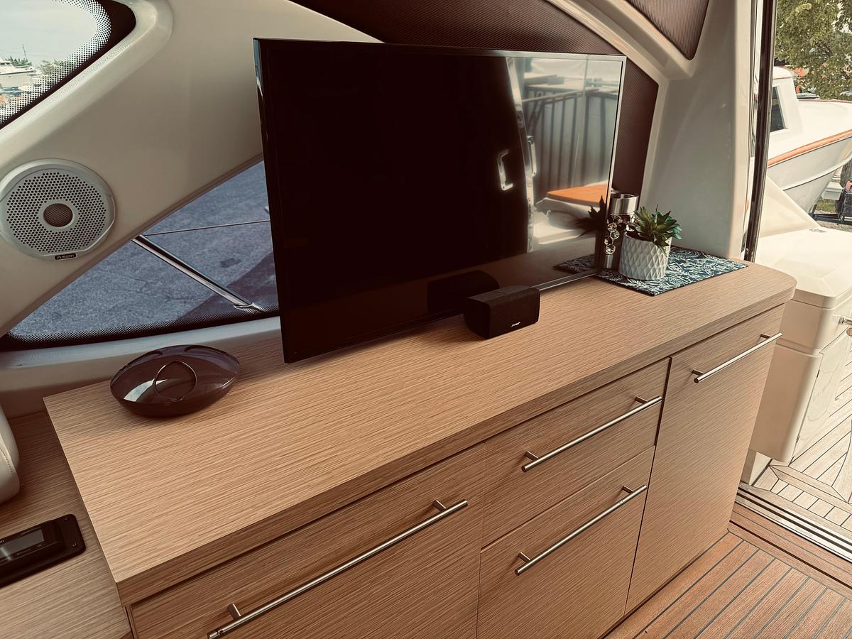 Used 2009 Azimut Atlantis 50 | 50ft