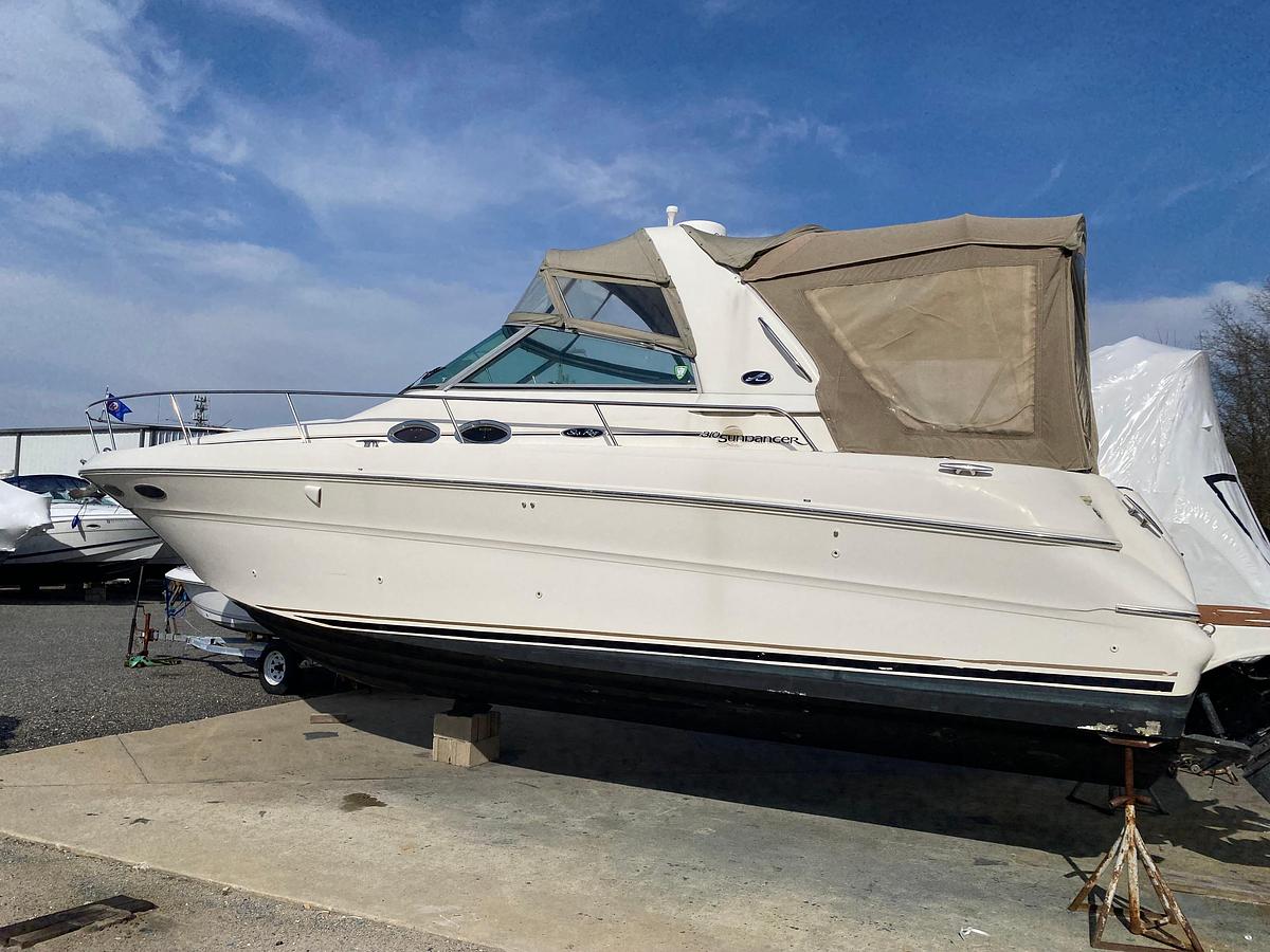 Used 2001 Sea Ray 310 Sundancer | 31ft