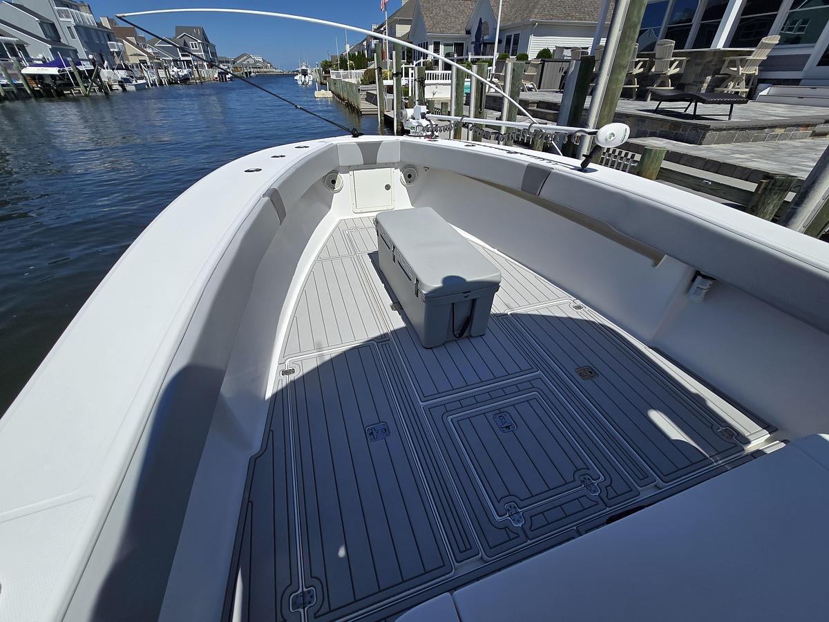 Used 2004 SeaVee 340B | 34ft