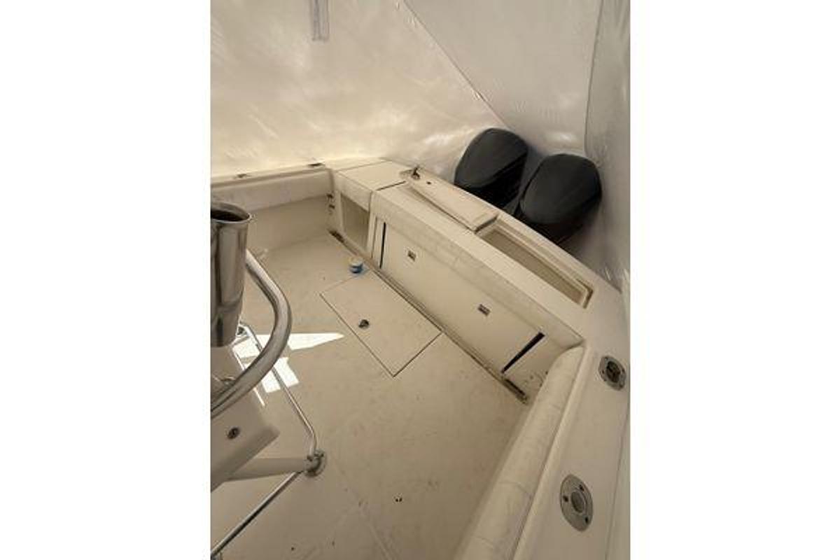 Used 2015 Regulator 28 Forward Seating | 28ft