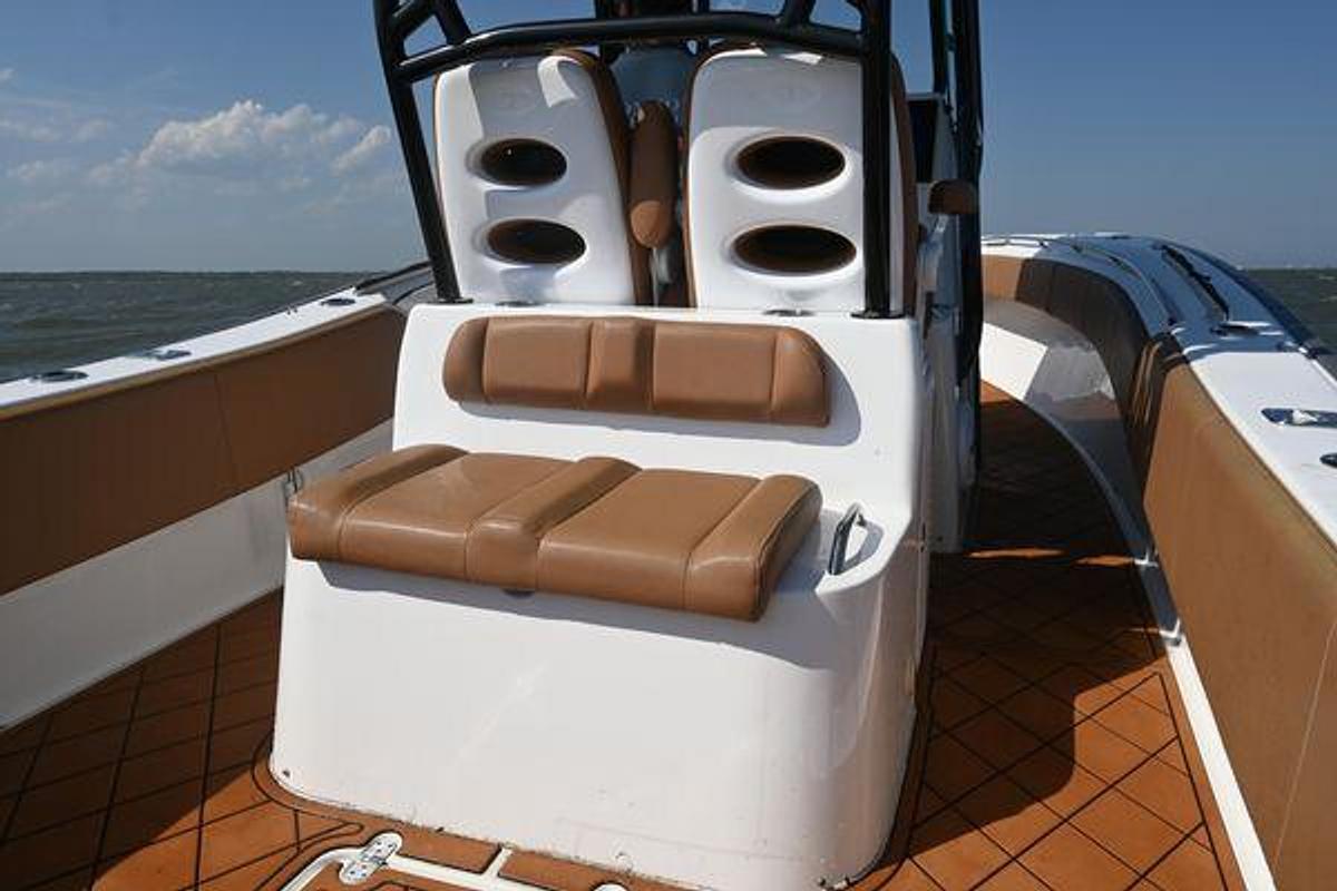 Used 2021 32' Cape Horn 32T | 32ft