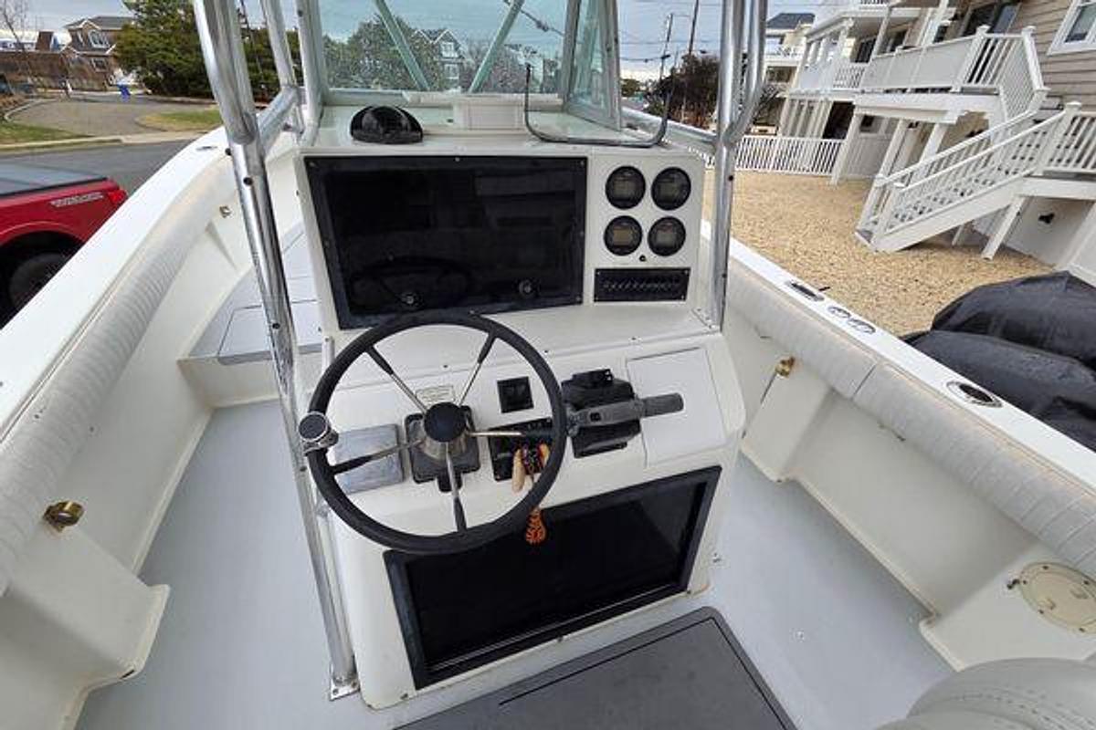 Used 1996 Regulator 26 Classic | 26ft