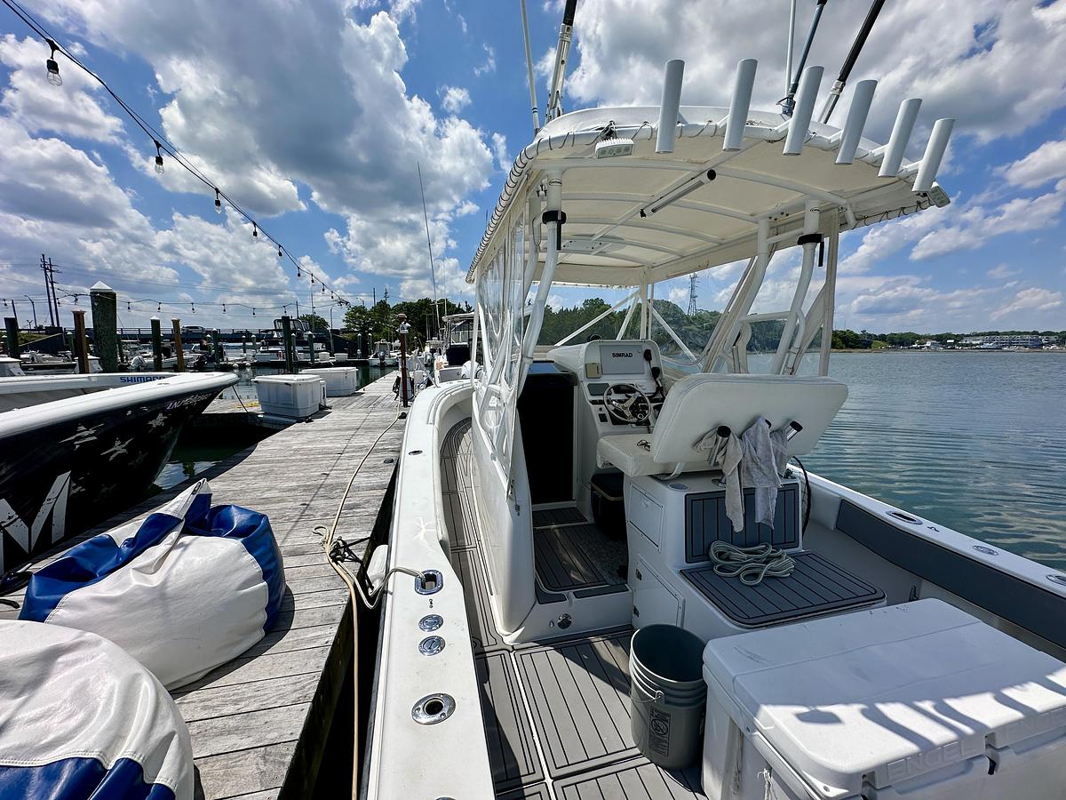 Used 2004 Contender 31 Fish Around | 31ft