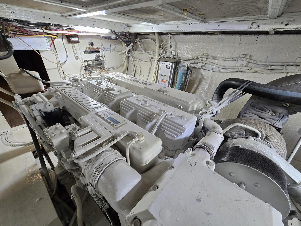 Used 1975 Hatteras 46 Convertible | 46ft