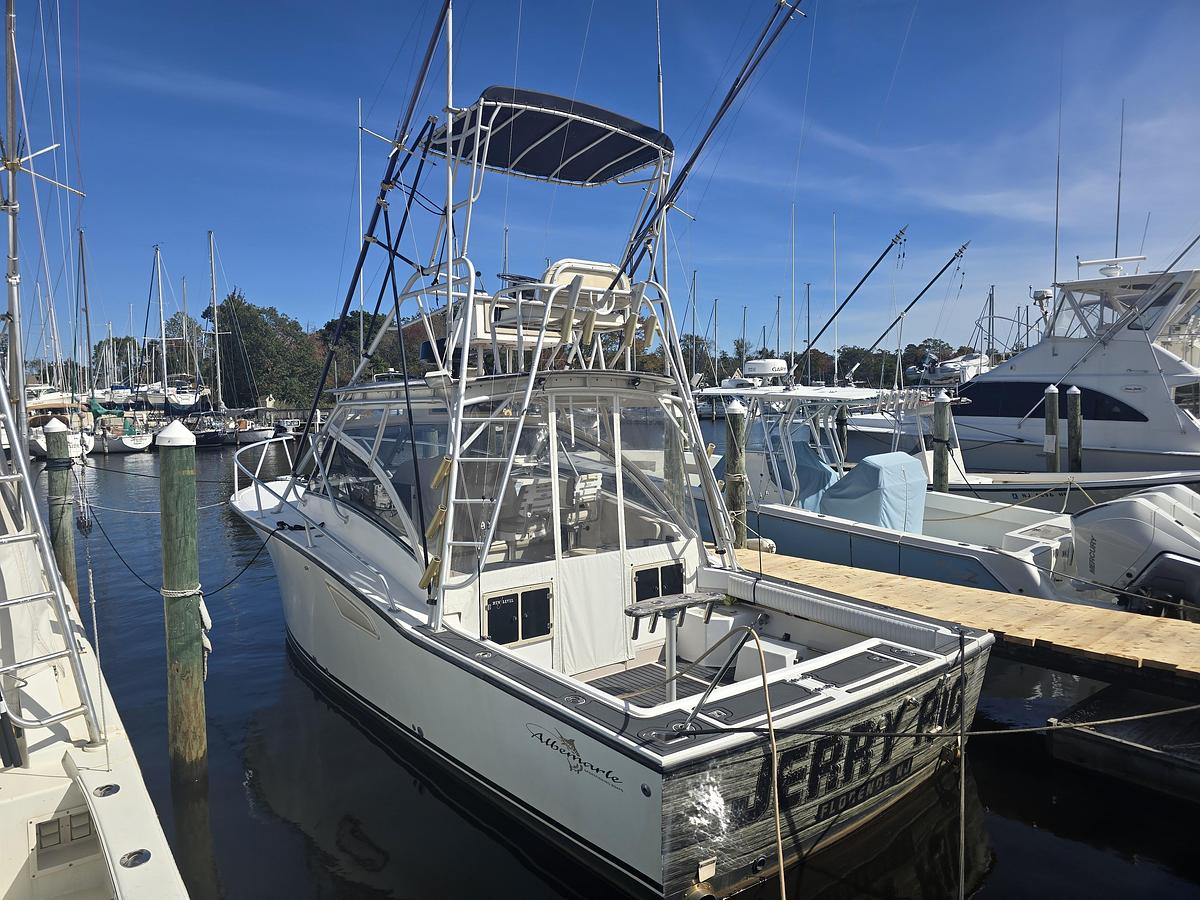 Used 1996 30' Albemarle 305 Express Fisherman
