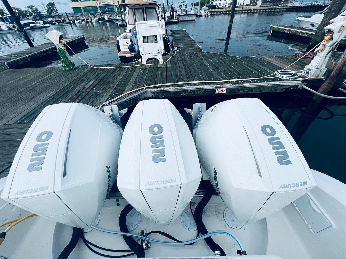 Used 2004 Fountain 38 LX | 38ft