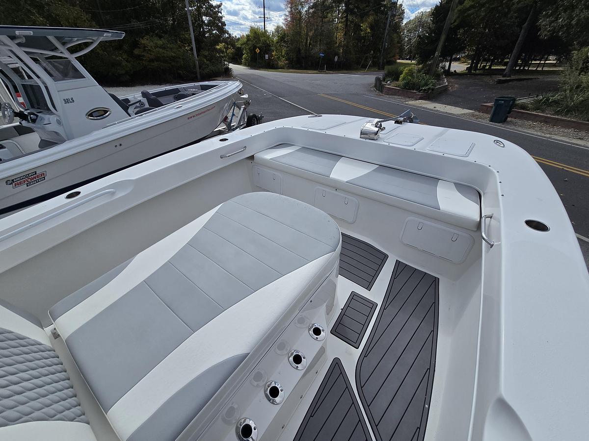 Used 2021 Twin Vee 310 CC | 31ft