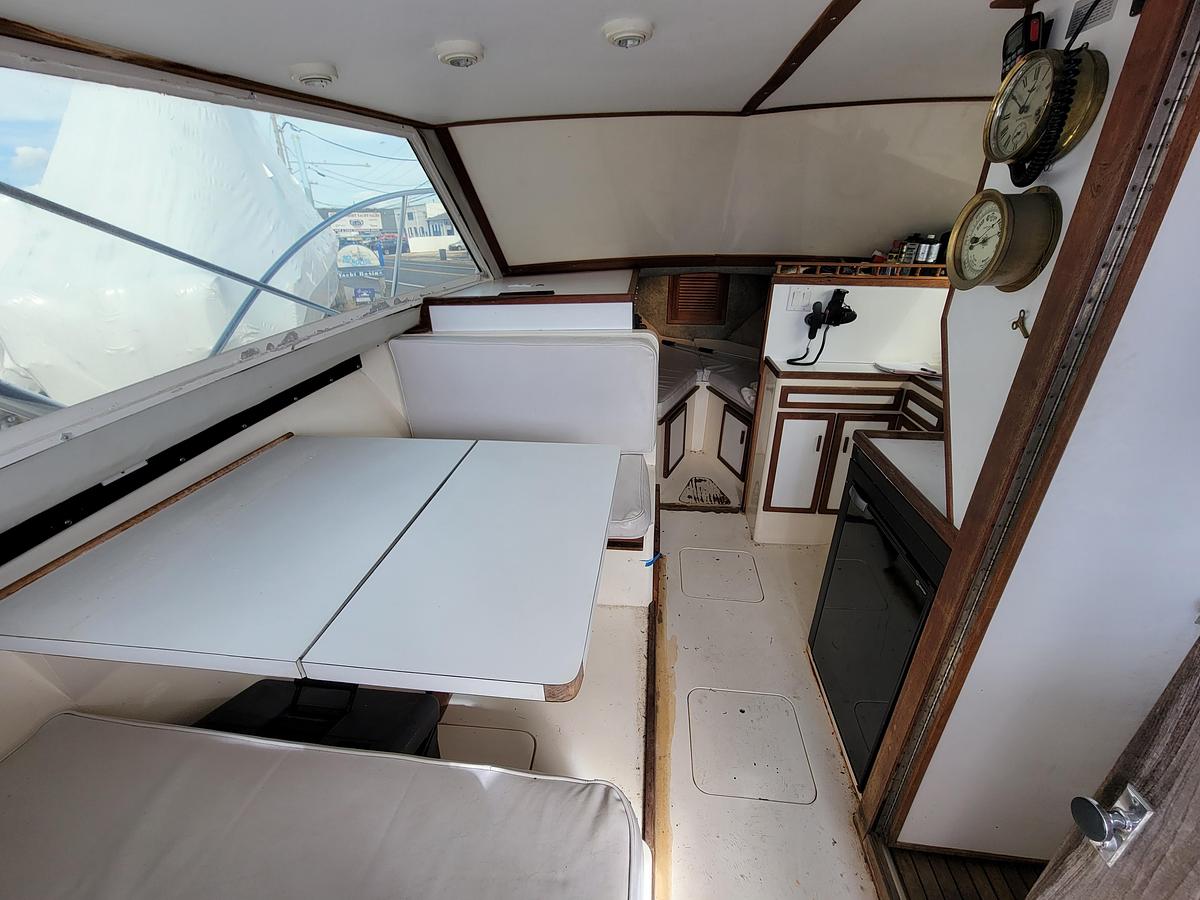Used 1980 Blackfin 32 Flybridge | 32ft