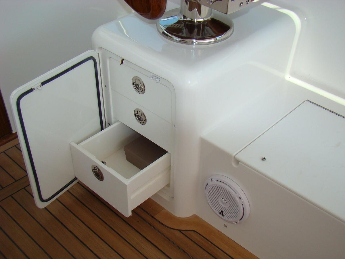 2026 Jersey Cape 47 Custom Hardtop | 47ft