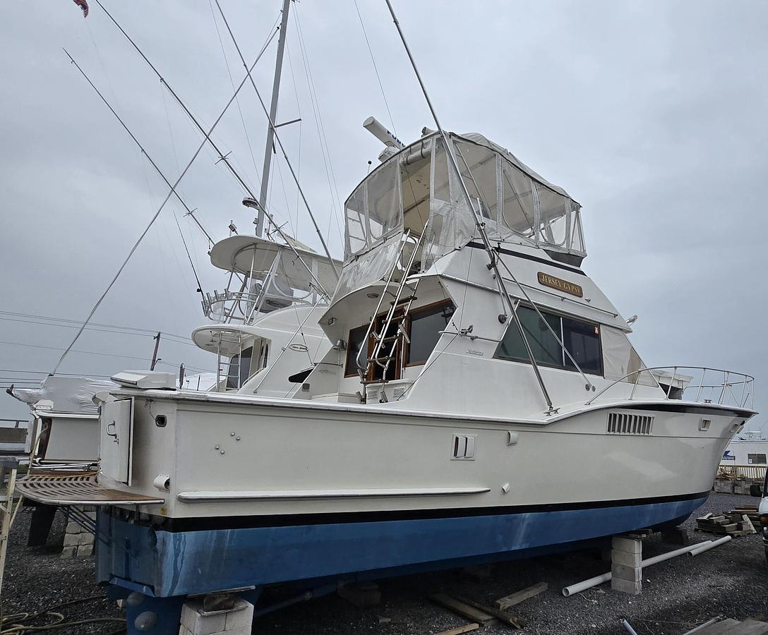 Used 1975 Hatteras 46 Convertible | 46ft