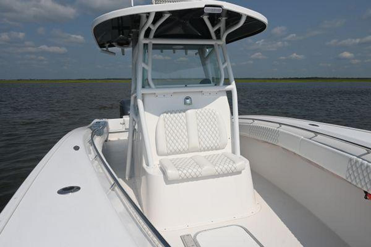 Used 2015 31' Cape Horn 31T | 31ft