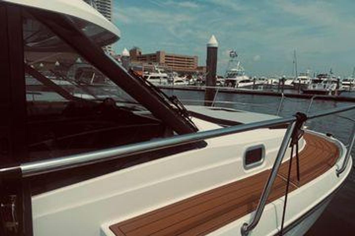 Used 2020 Jeanneau NC 1095 - 34ft