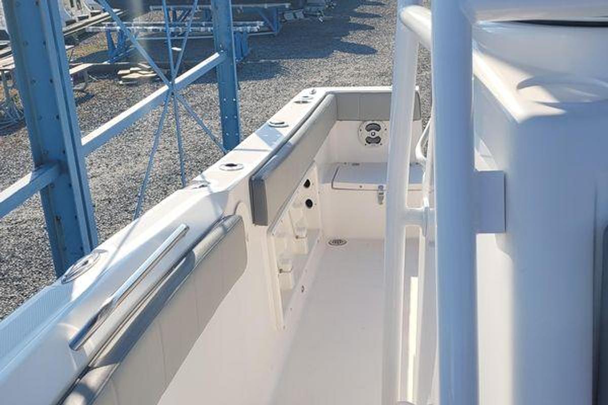 Used 2022 21' Aquasport 2100 Center Console | 21ft