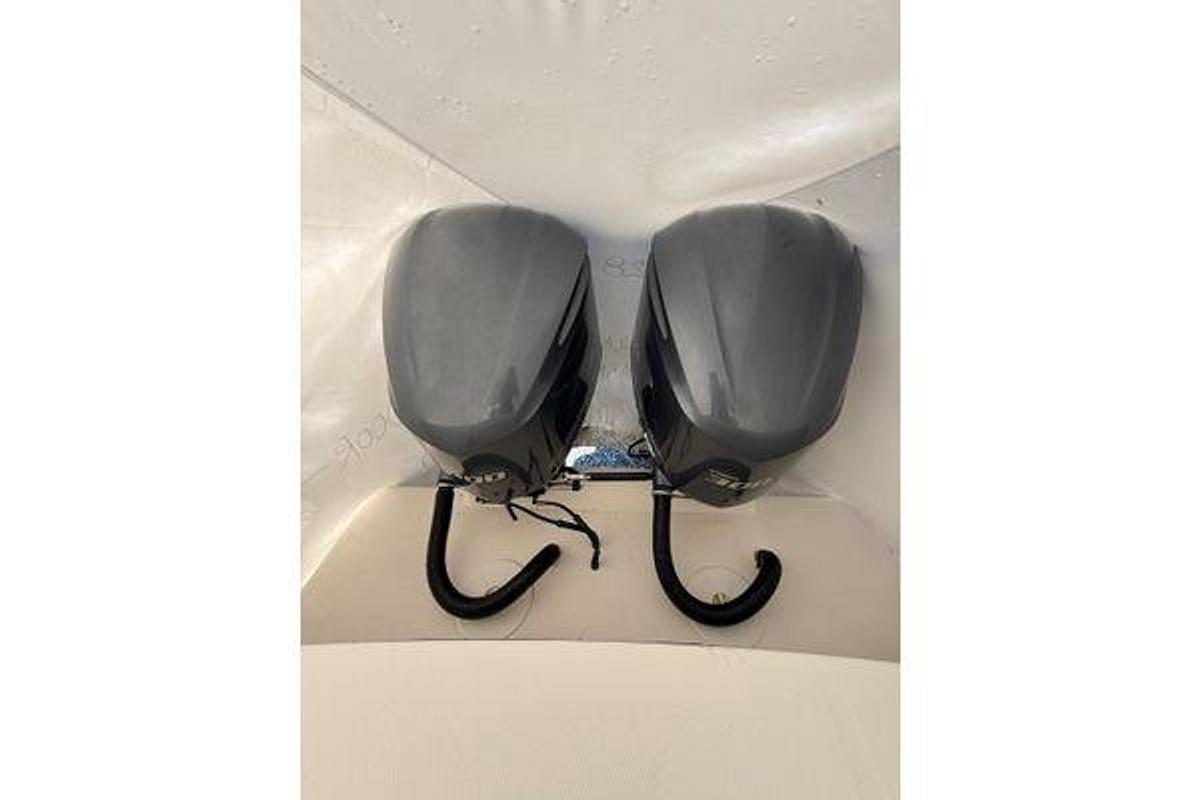 Used 2015 Regulator 28 Forward Seating | 28ft