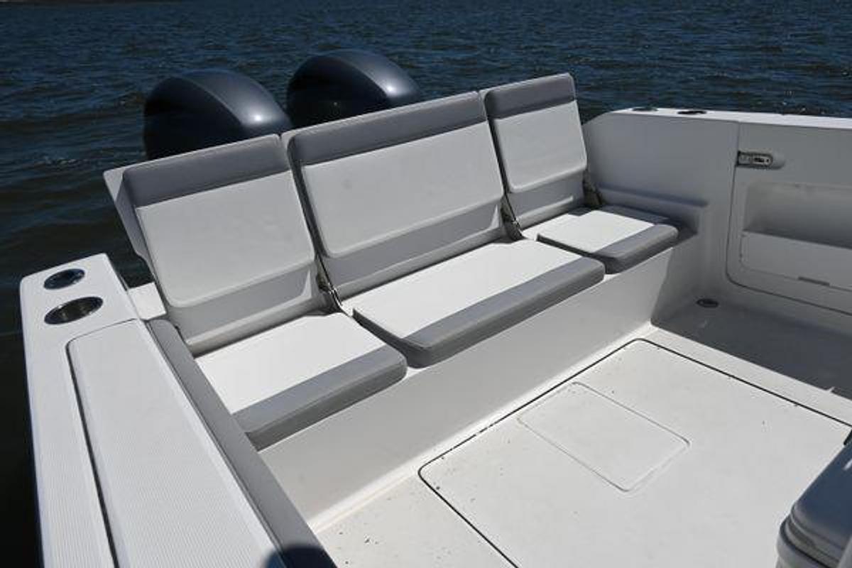 Used 2022 24' Release 240 RX | 24ft