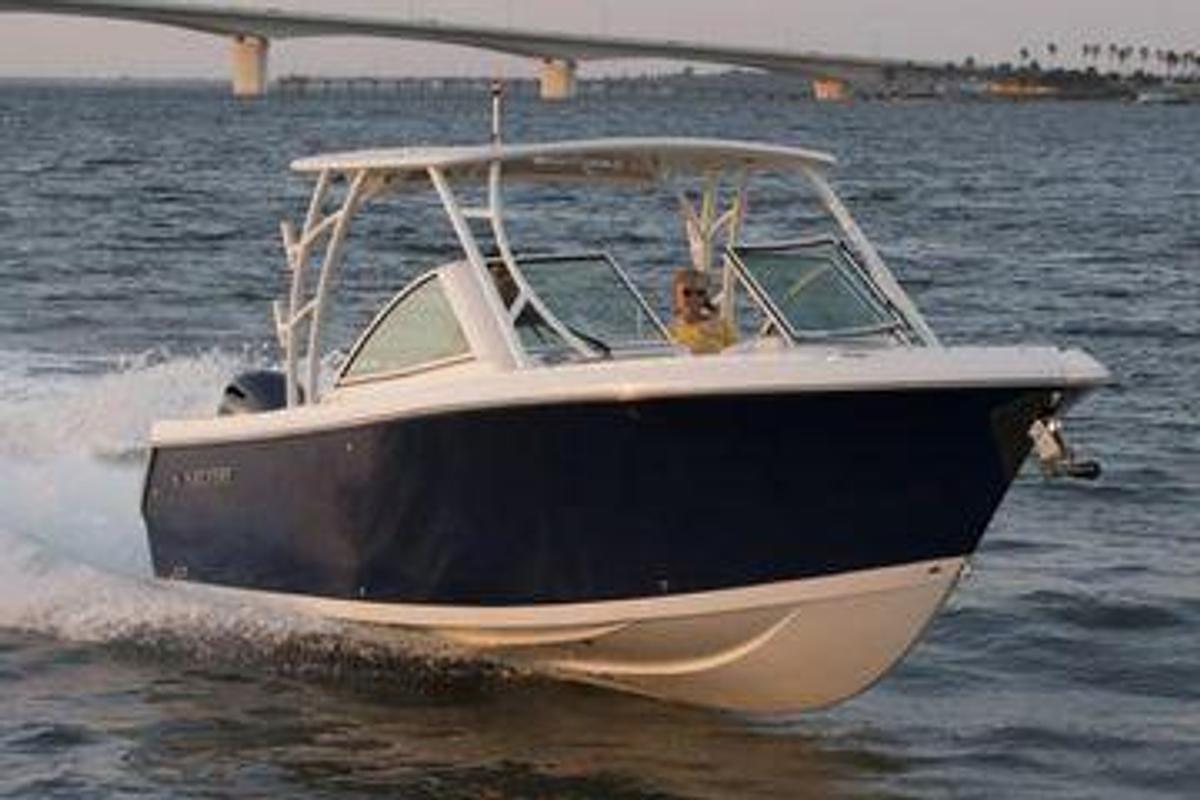 Used 2019 Sailfish 275 DC | 27'