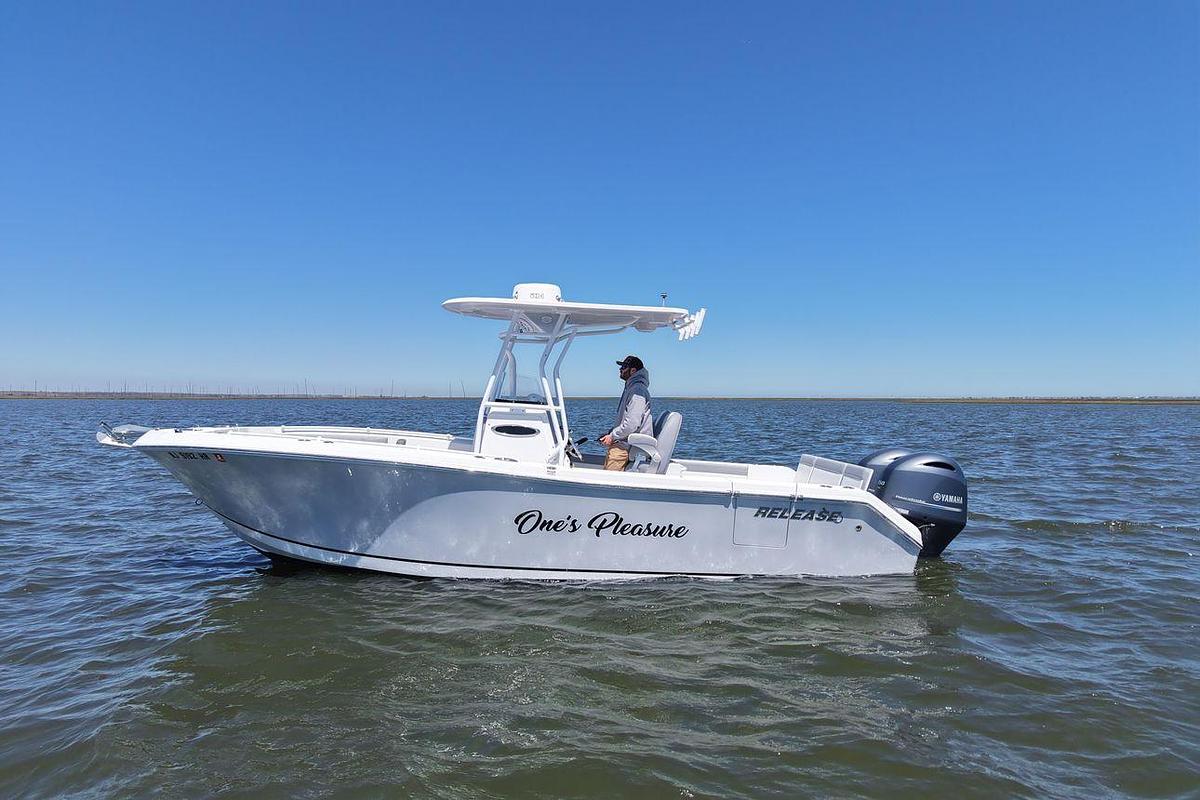 Used 2022 24' Release 240 RX | 24ft
