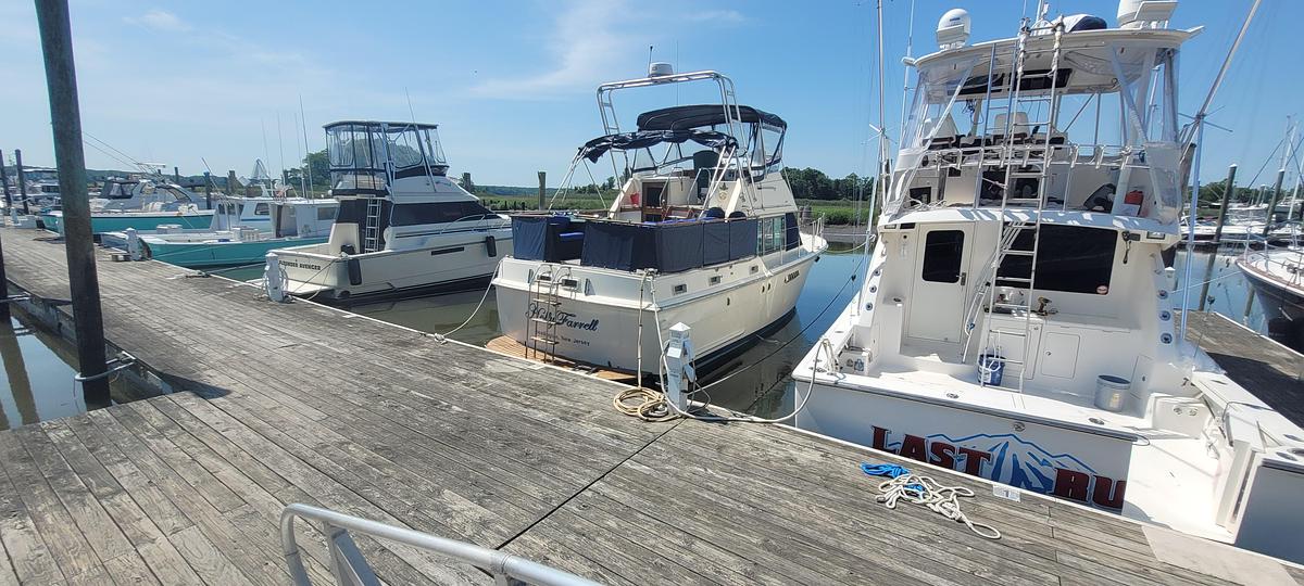 Used 1976 Hatteras 38 DC | 38ft