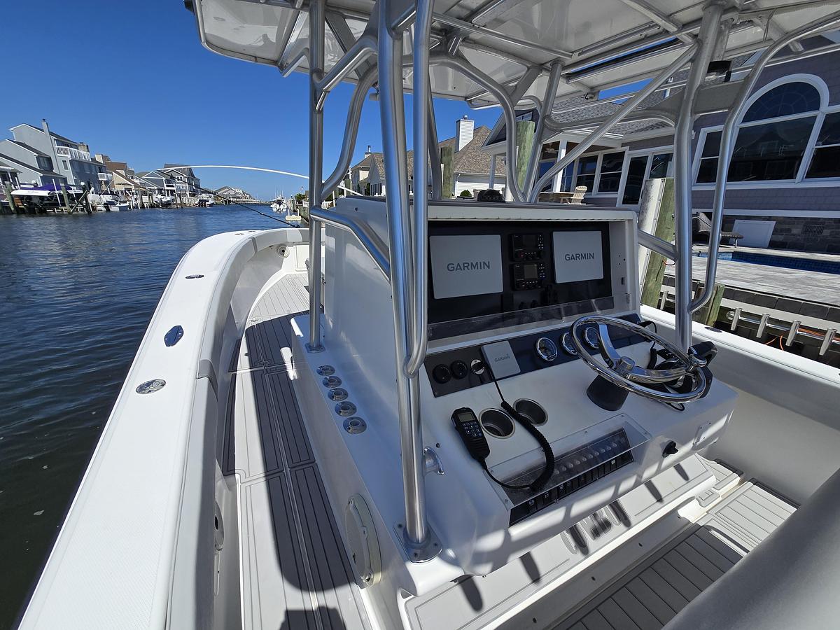 Used 2004 SeaVee 340B | 34ft