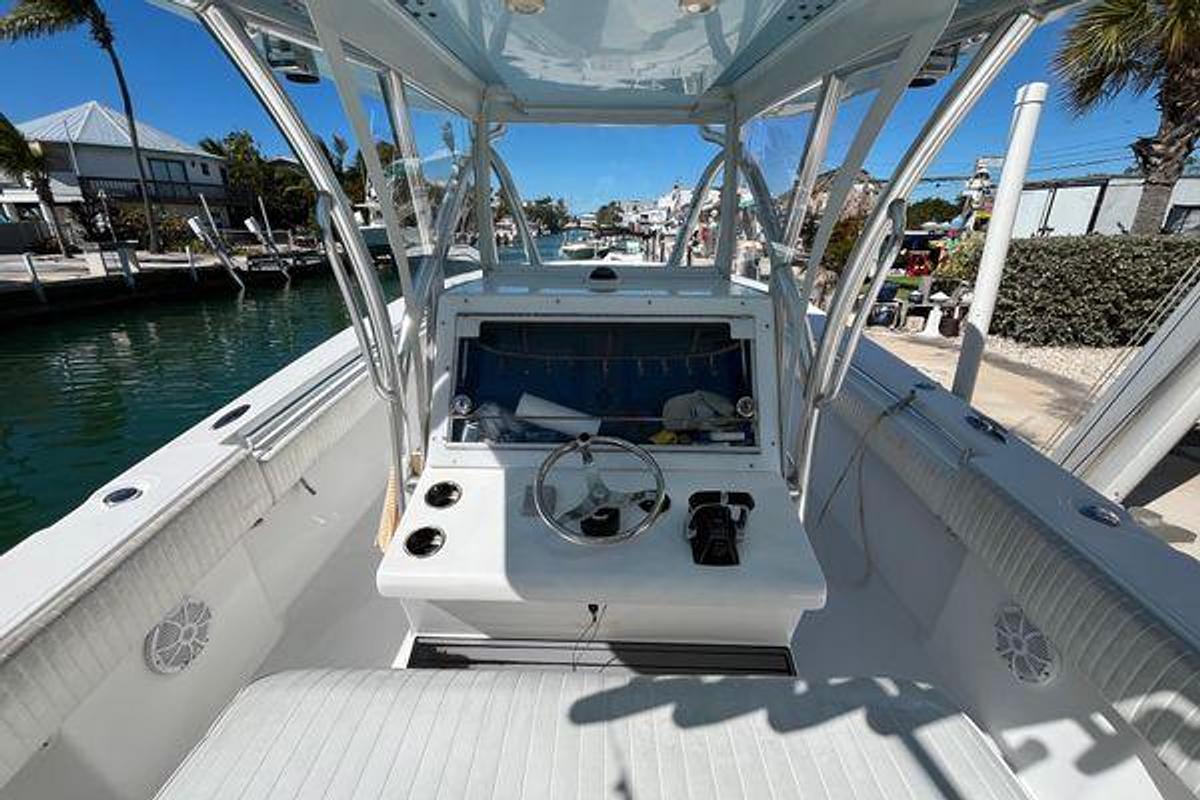 Used 2016 Sea Hunter 35 Tournanament Center Console | 35ft