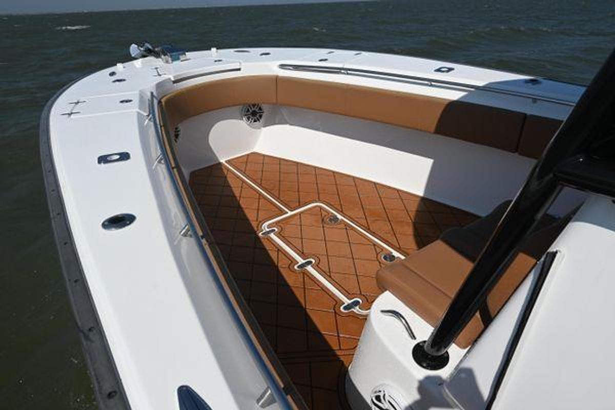 Used 2021 32' Cape Horn 32T | 32ft