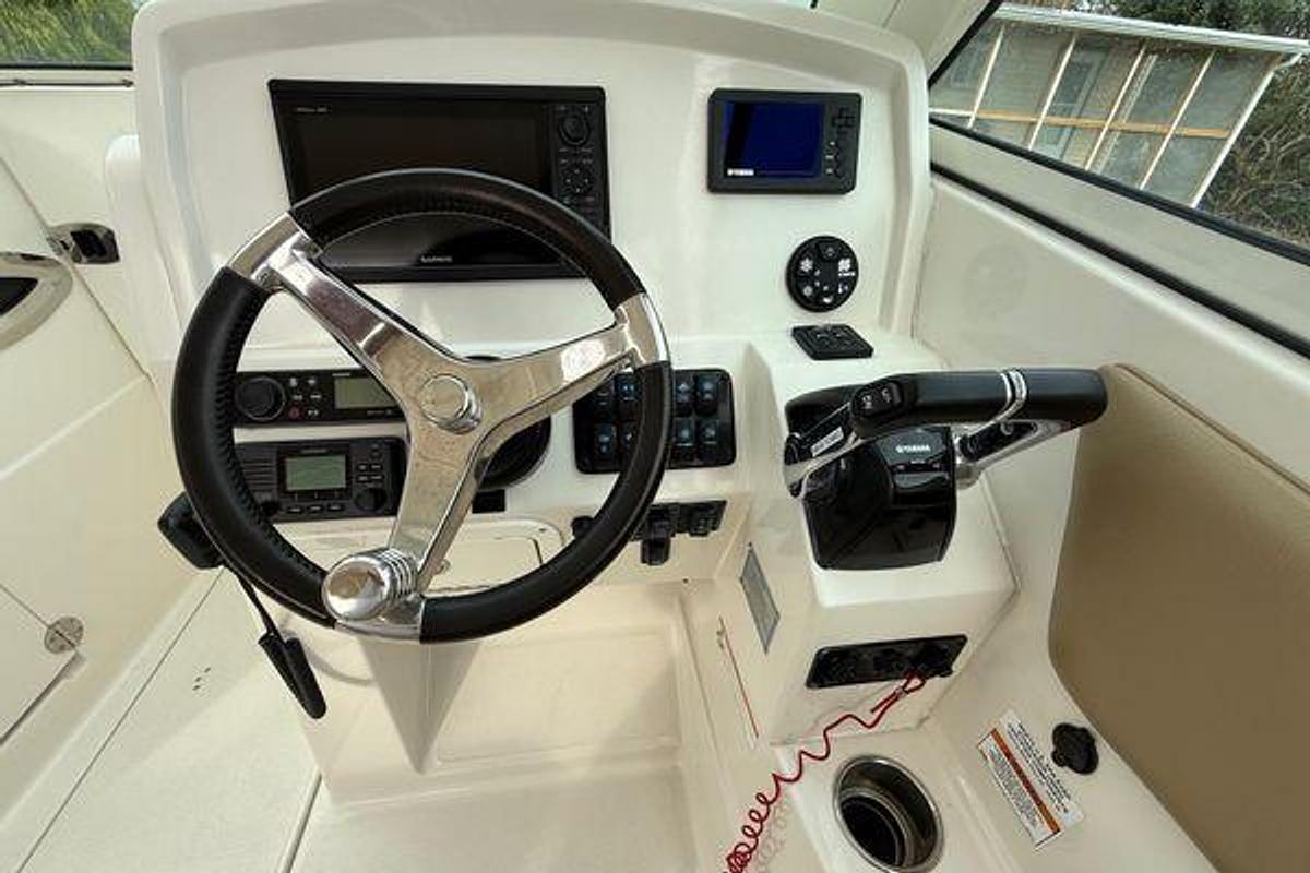 Used 2019 Sailfish 275 DC | 27'