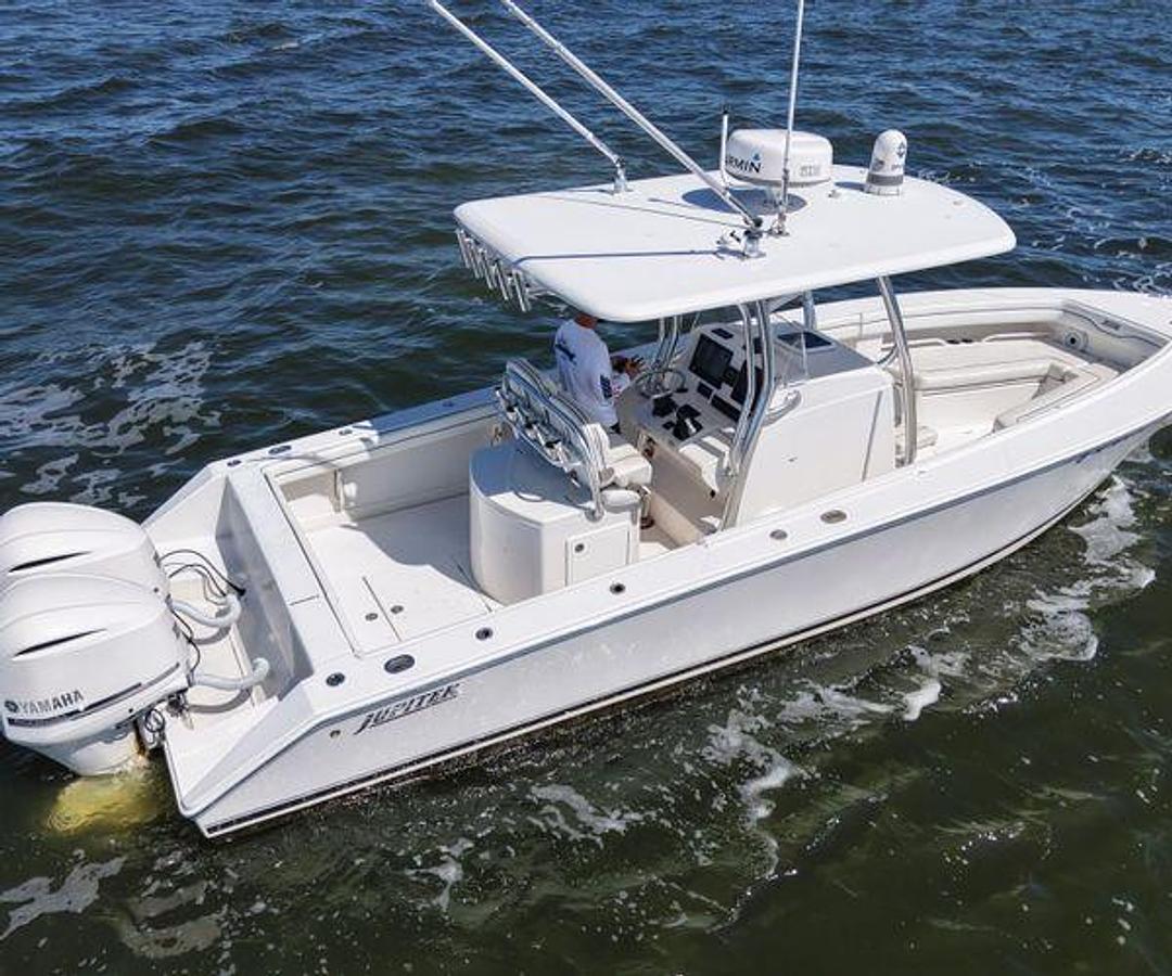 Used 2014 Jupiter 30 FS | 30ft