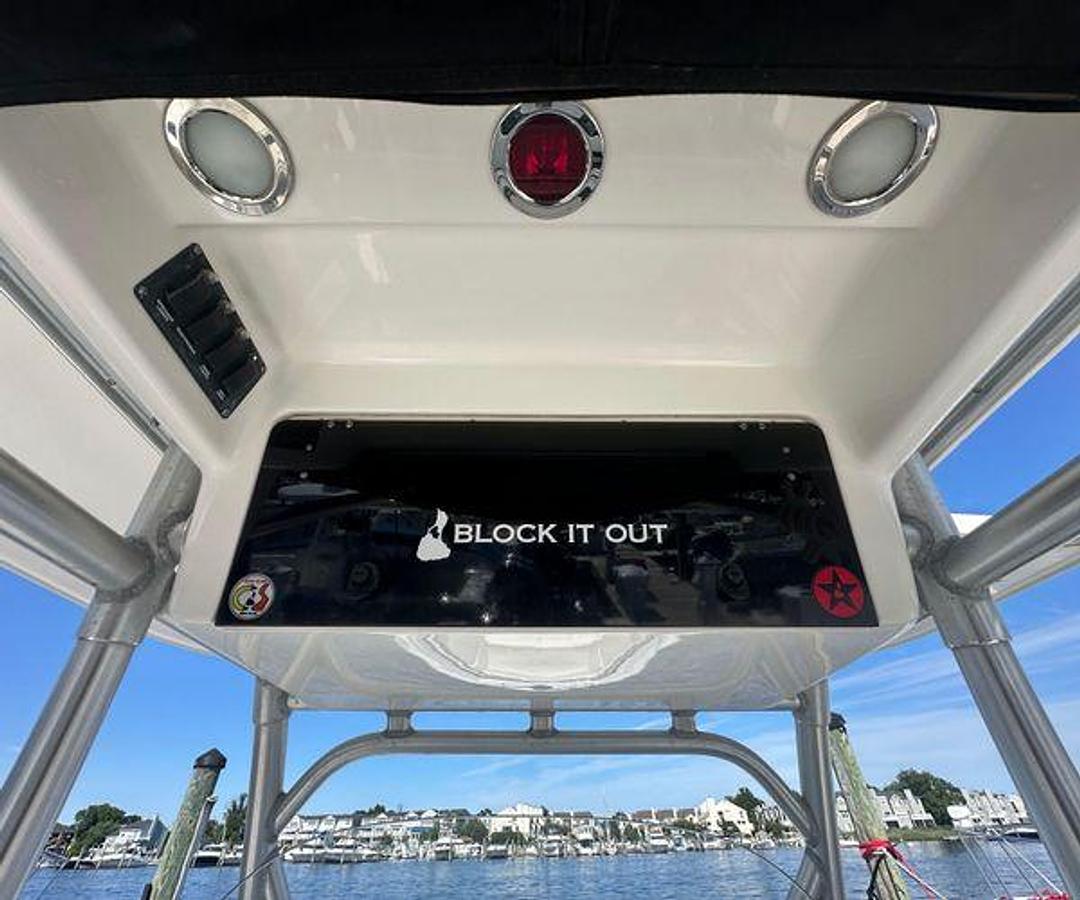 Used 2005 Boston Whaler 320 Outrage | 32ft