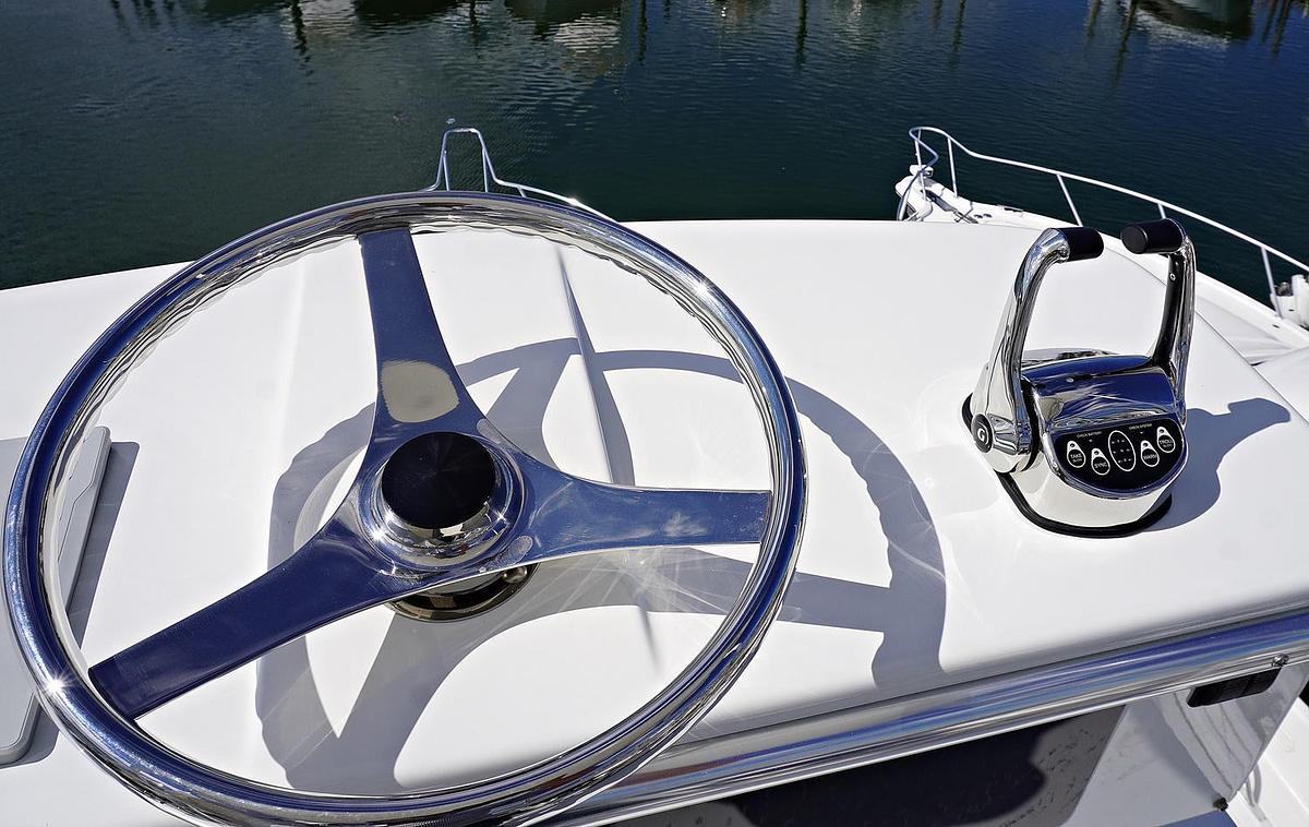 Used 2022 Henriques 42EXHT | 42ft