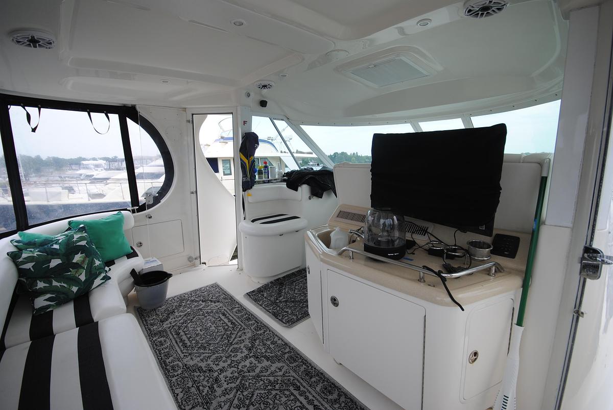 Used 2005 Sea Ray 390 Motor Yacht | 39ft