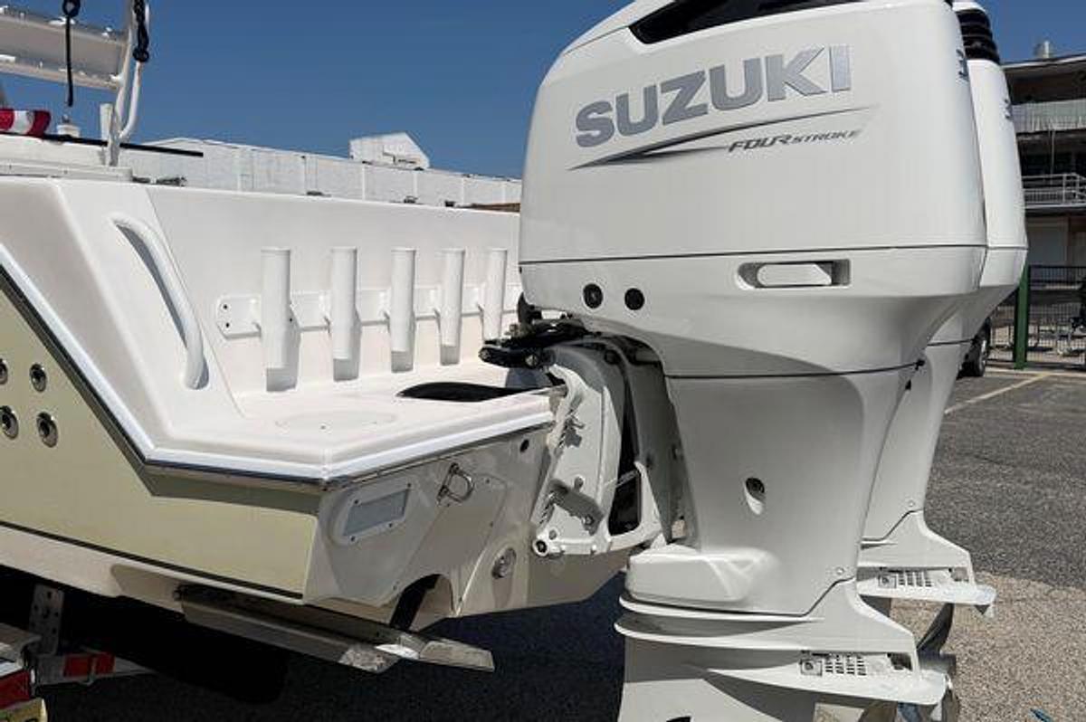 Used 2023 29' Ocean Runner 2 | 29ft