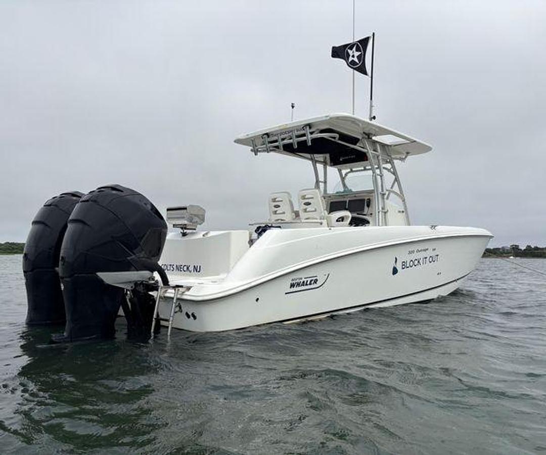 Used 2005 Boston Whaler 320 Outrage | 32ft