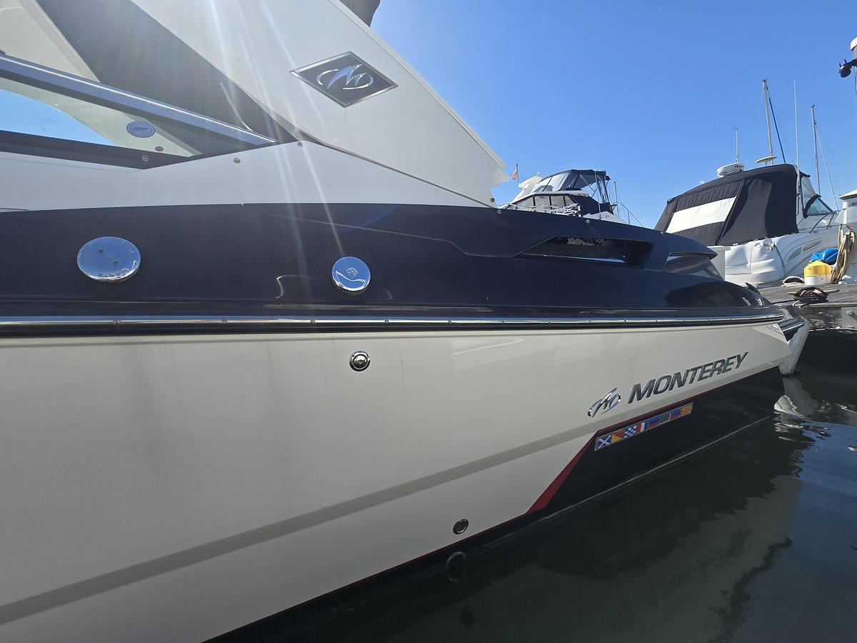 Used 2014 288 Monterey SS | 28ft