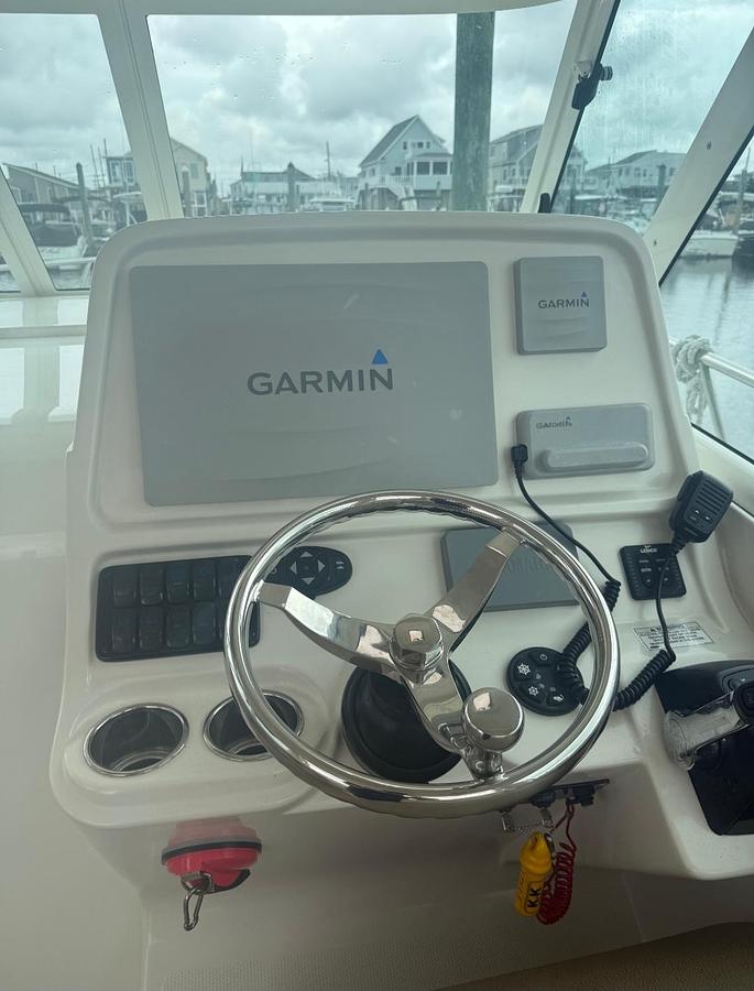 Used 2018 32' Sailfish 320 Express | 32ft