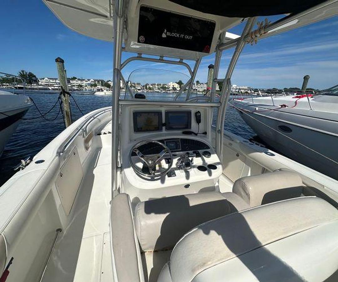 Used 2005 Boston Whaler 320 Outrage | 32ft