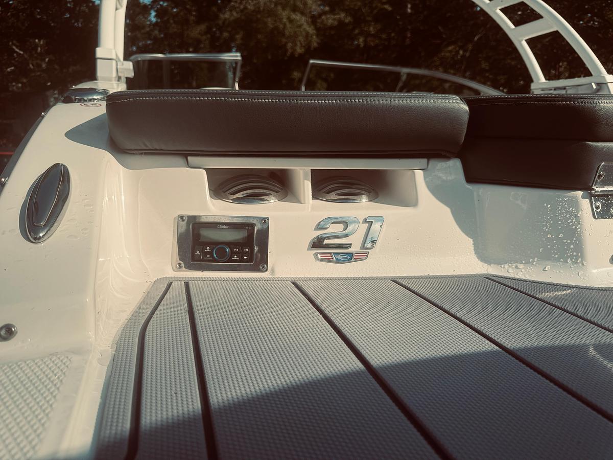 Used 2023 Chaparral 21 SSi OB | 21ft