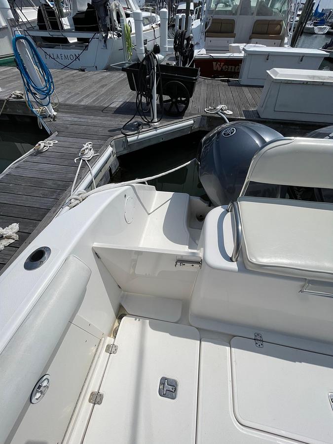 Used 2004 Century 3200 Center Console | 32ft